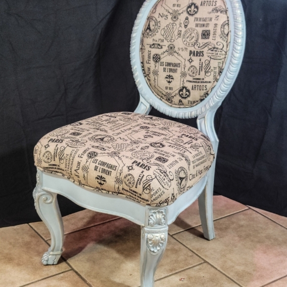 Statement Chair / Blue Louis XV Style Accent Piece - Picture 2 of 10